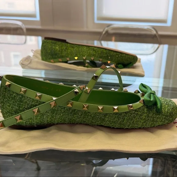 VALENTINO GARAVANI
Rockstud tweed lamé ballet flats - Picture 8 of 9